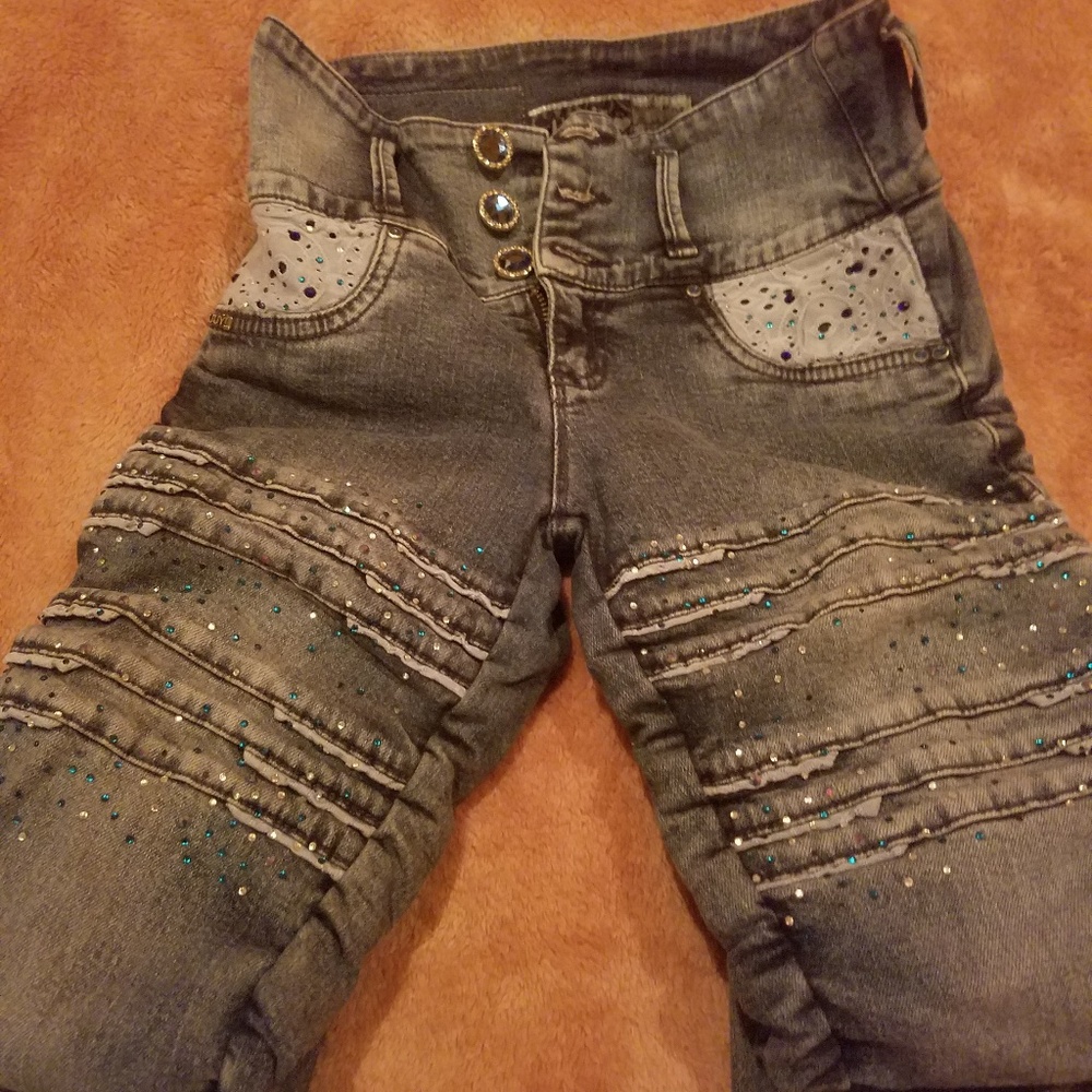 Rhinstones Butt lift Columbian never worn 26